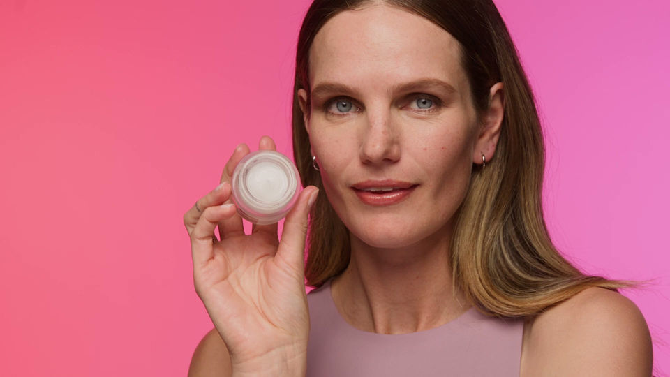 REVLON Illuminance BlurSmooth